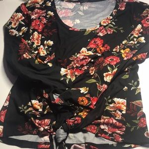 Floral mid sleeve top